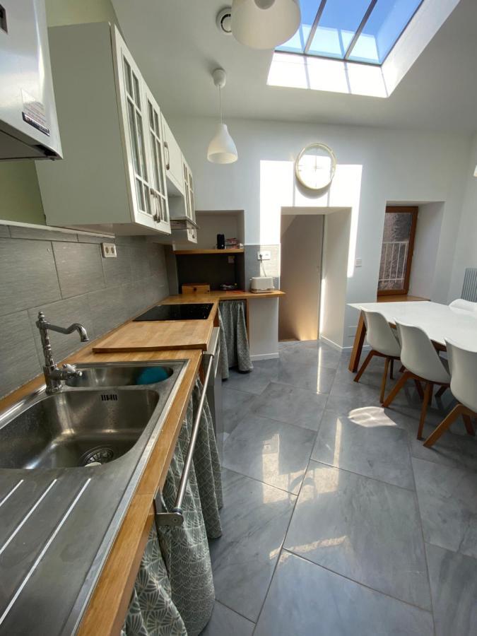 Appartement La Mansarde De L Abbaye à Cluny Extérieur photo