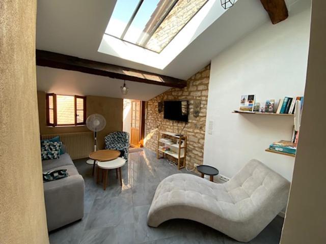 Appartement La Mansarde De L Abbaye à Cluny Extérieur photo